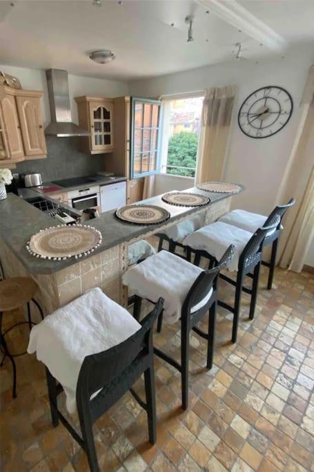 Grasse : Centre Ville Superbe Appartement 2 Chambres Esterno foto